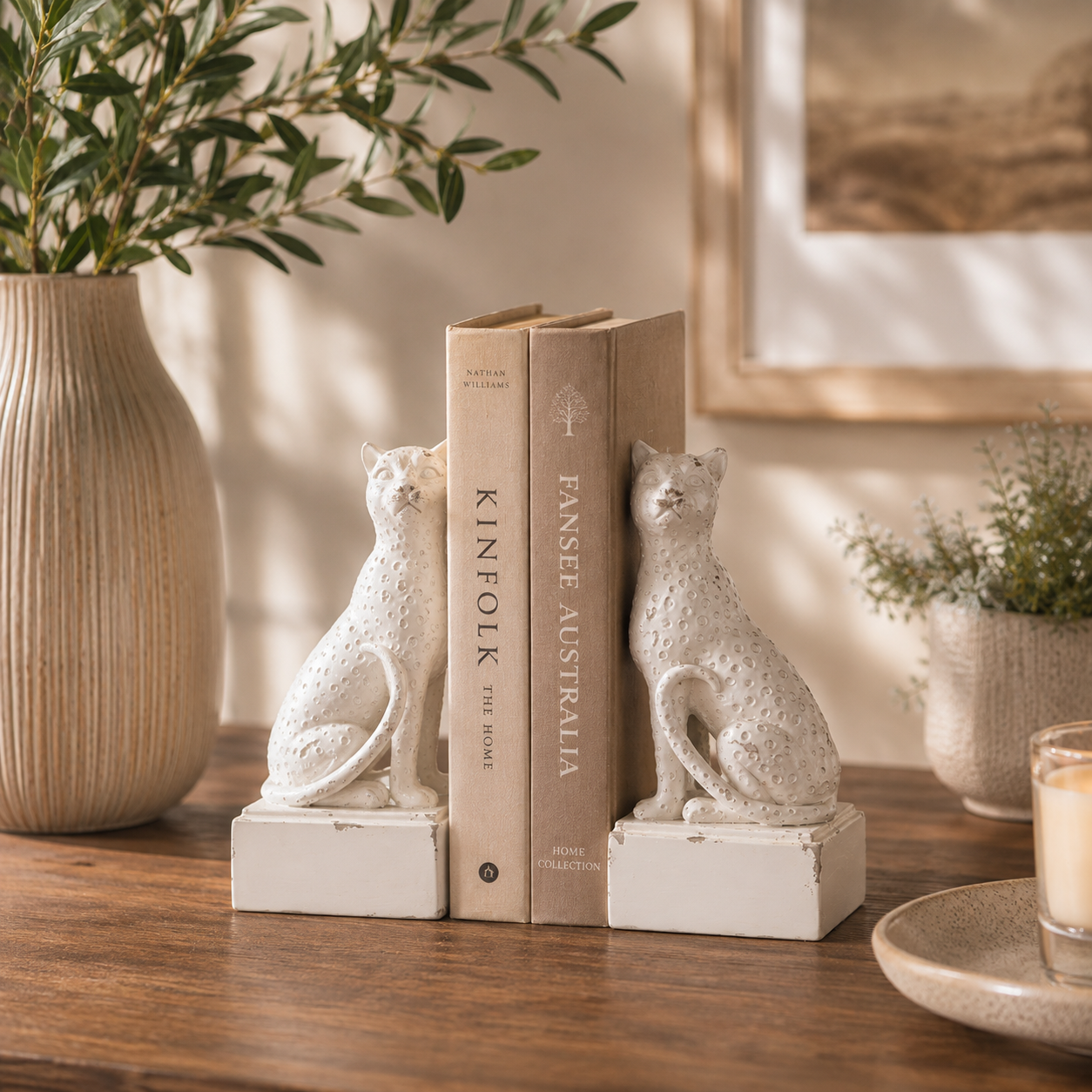 Lumière White Leopard Resin Bookends – Vintage Animal Bookend Pair
