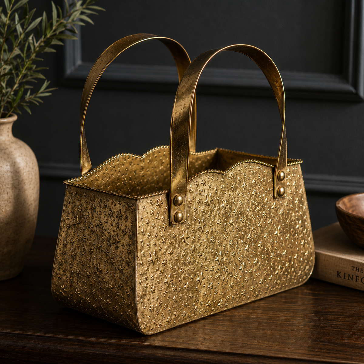 Rustic Gold Iron Handbag Vase – Decorative Metal Flower Vase