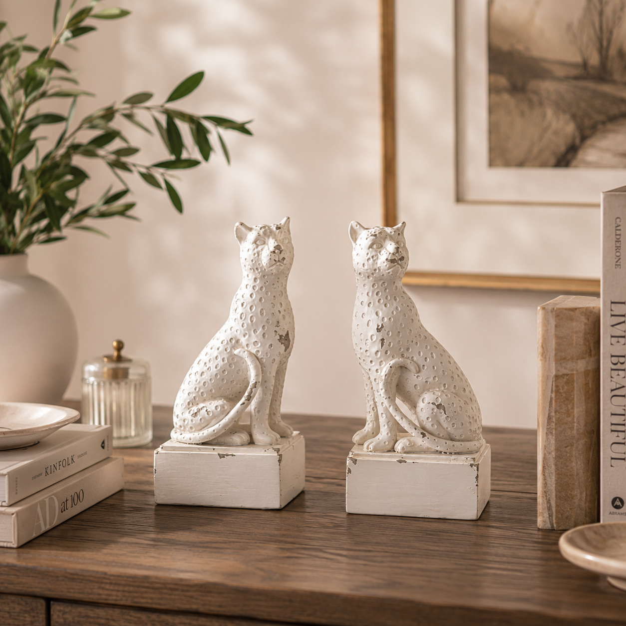 Lumière White Leopard Resin Bookends – Vintage Animal Bookend Pair
